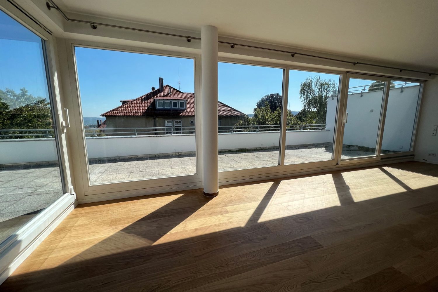 Sonnige Penthouse-Wohnung mit herrlichem Ausblick am Stuttgarter Killesberg - Foto 2