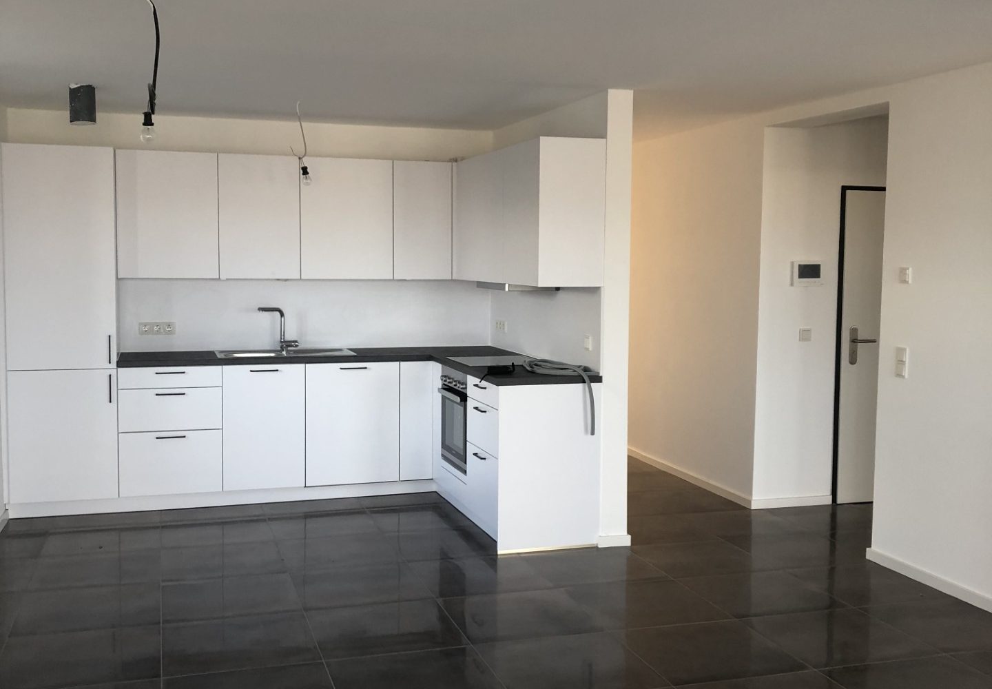 Herrliche Mietwohnung an der schönen Gänsheide mit 3,5 Zimmern und Wahnsinnsblick - Photo 2