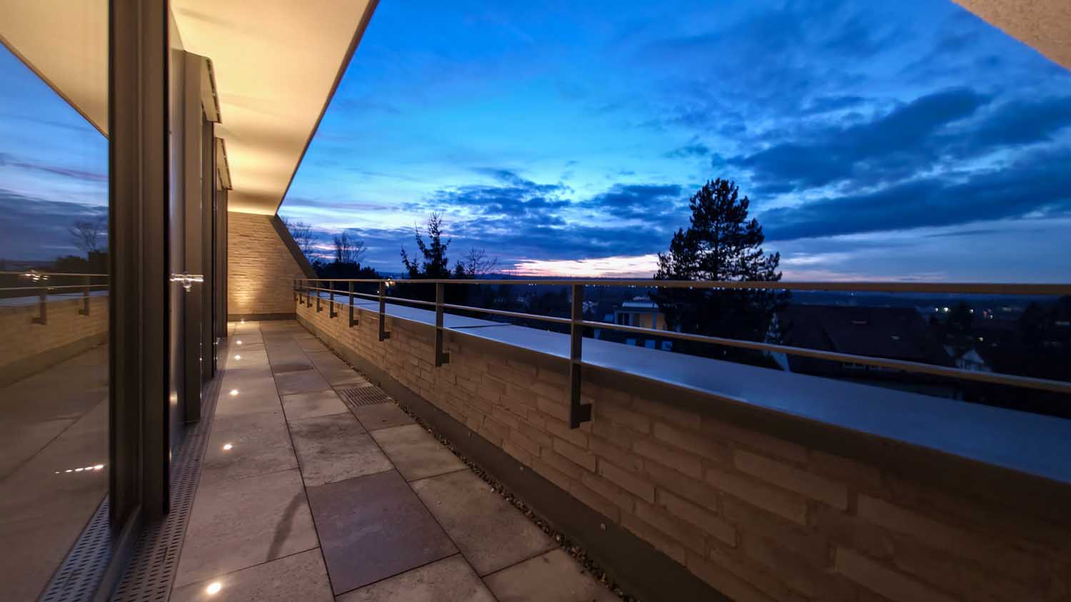 Balkon (2)