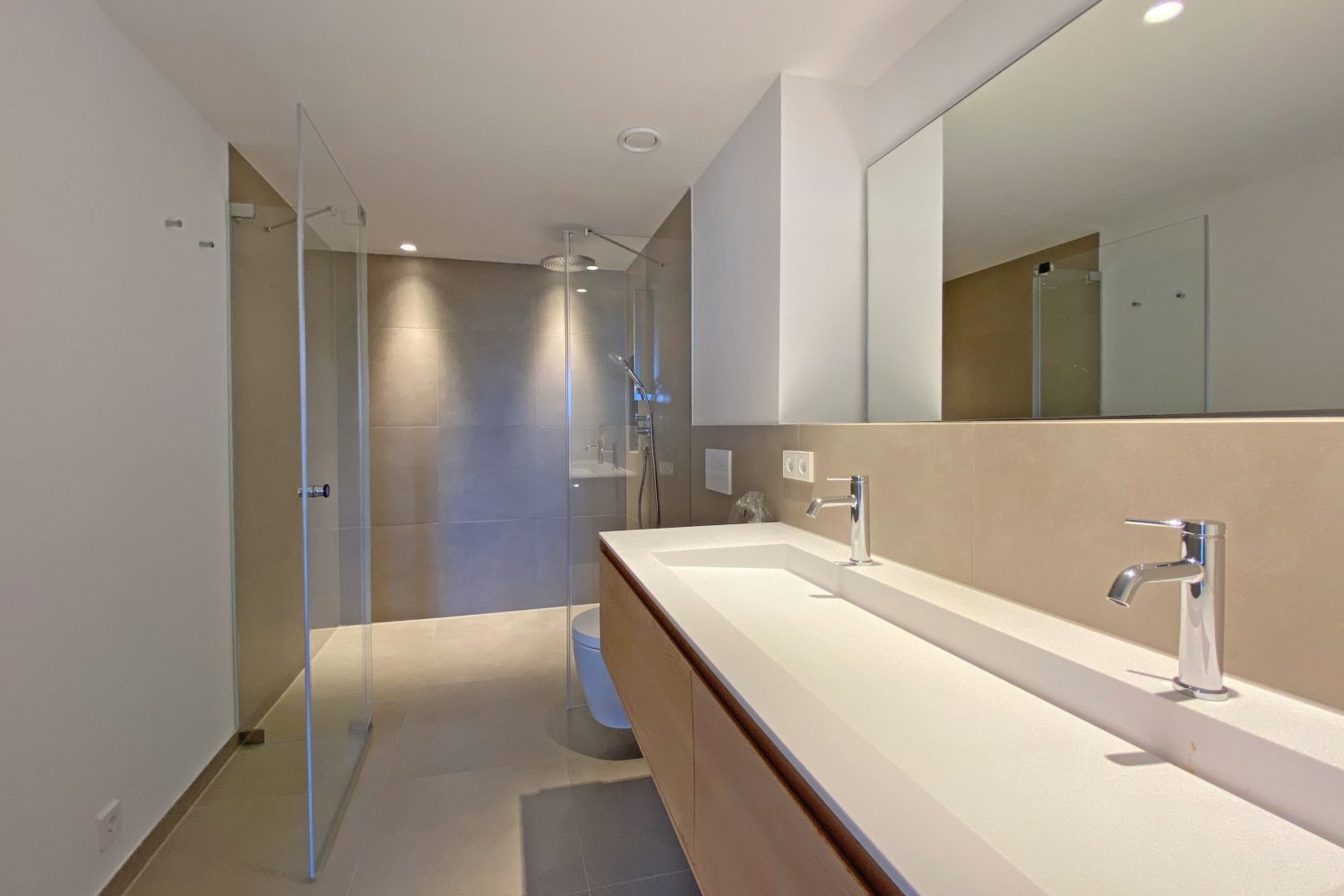Neubau! 4,5‑Zimmer-Wohnung mit elegantem Komfort und einer idealen Infrastruktur - Foto 3
