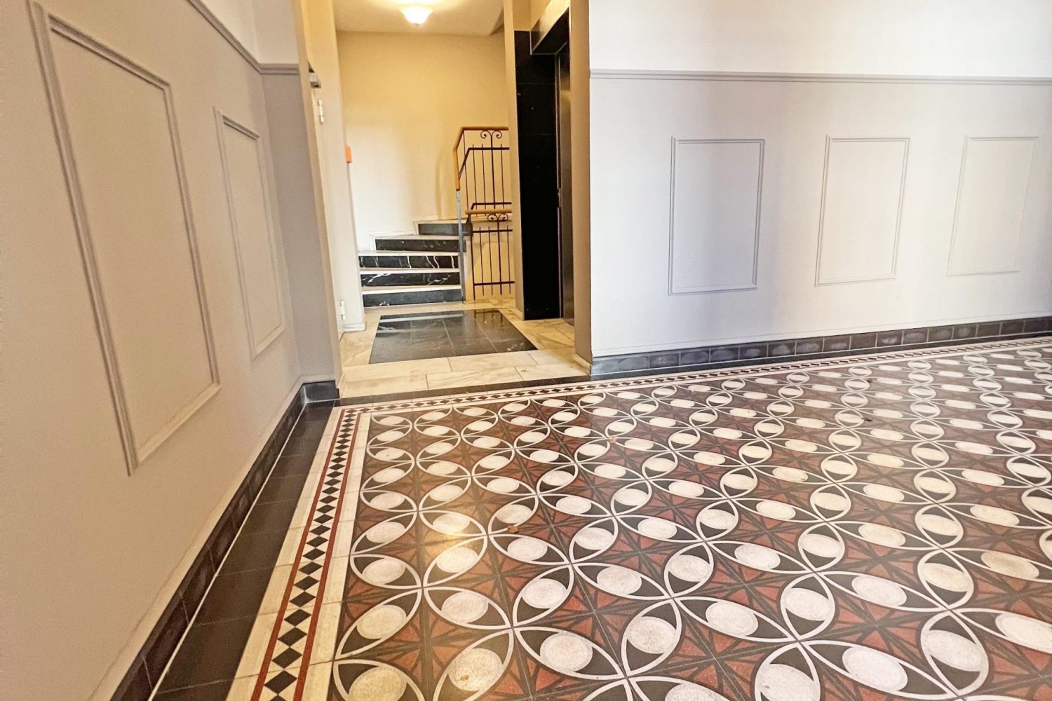 Eingangshalle Eingangshalle